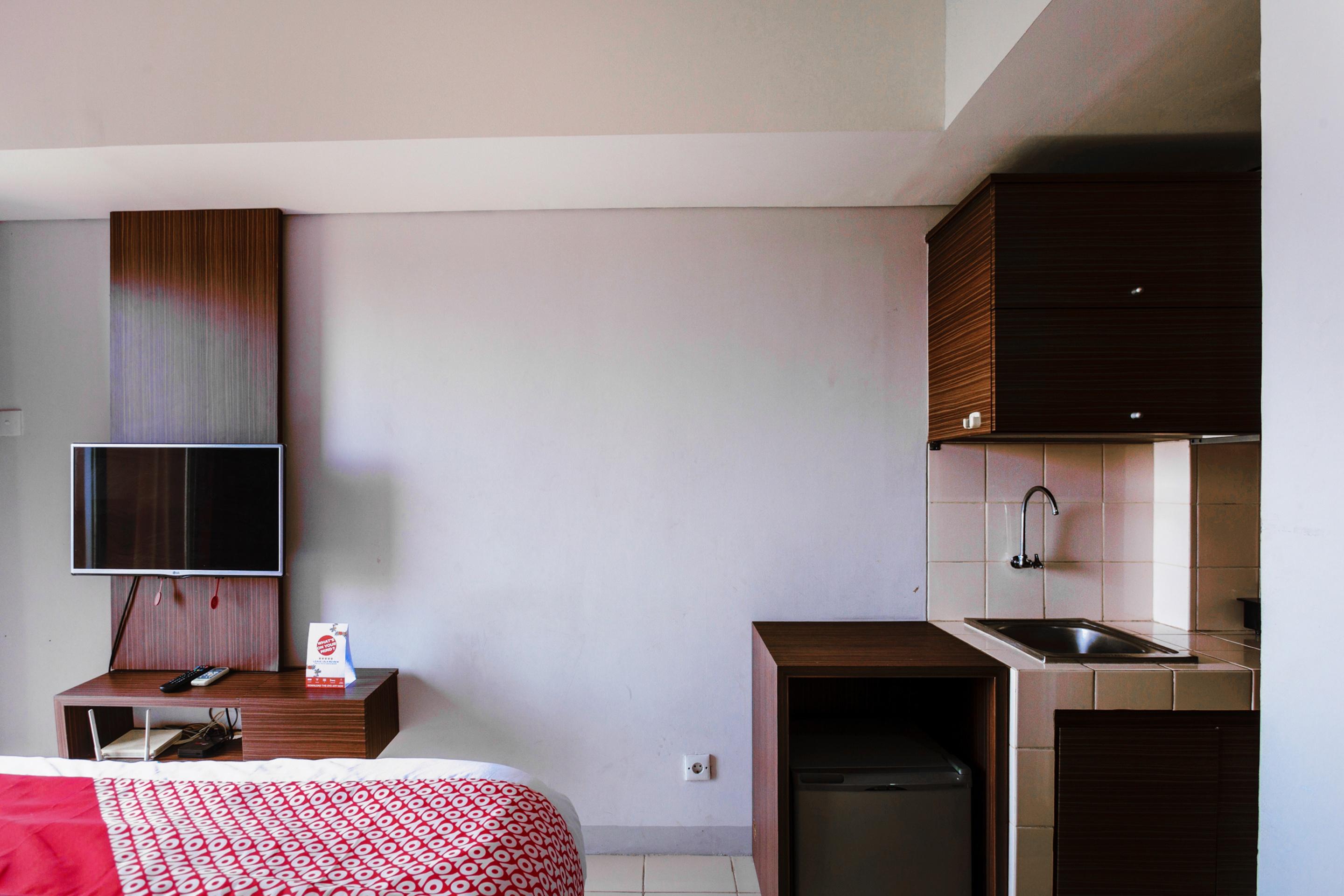 โอโย 2482 อพาร์ตเมนต์ เซอร์ปง กรีนวิว Hotel ทังเกอรัง ภายนอก รูปภาพ