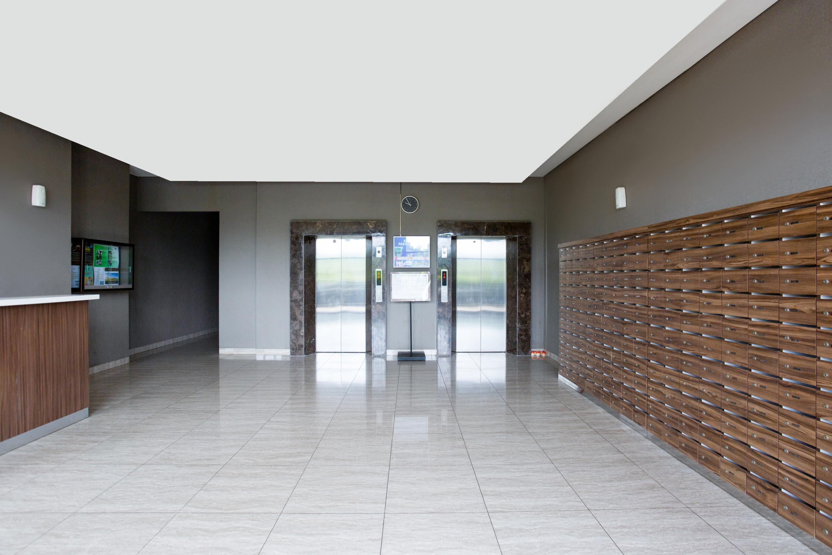 โอโย 2482 อพาร์ตเมนต์ เซอร์ปง กรีนวิว Hotel ทังเกอรัง ภายนอก รูปภาพ