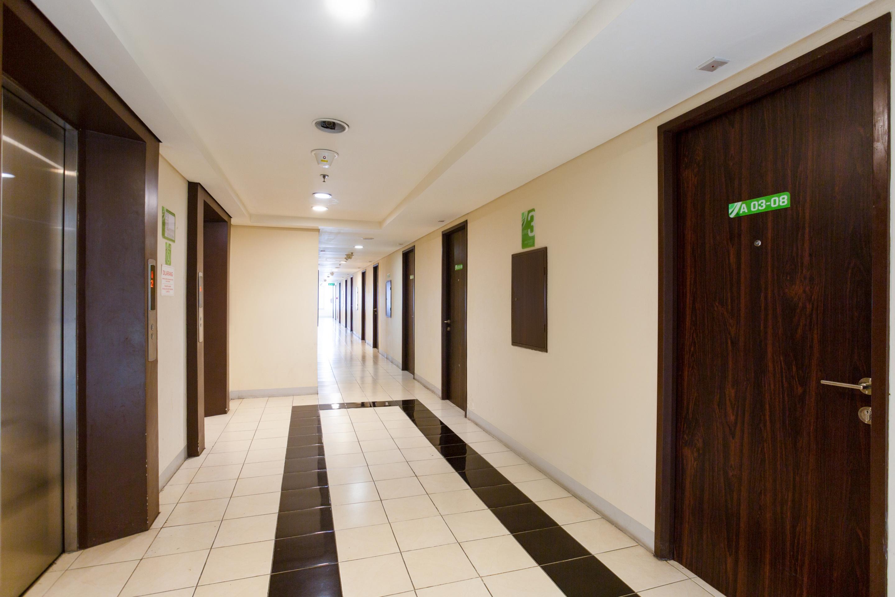 โอโย 2482 อพาร์ตเมนต์ เซอร์ปง กรีนวิว Hotel ทังเกอรัง ภายนอก รูปภาพ